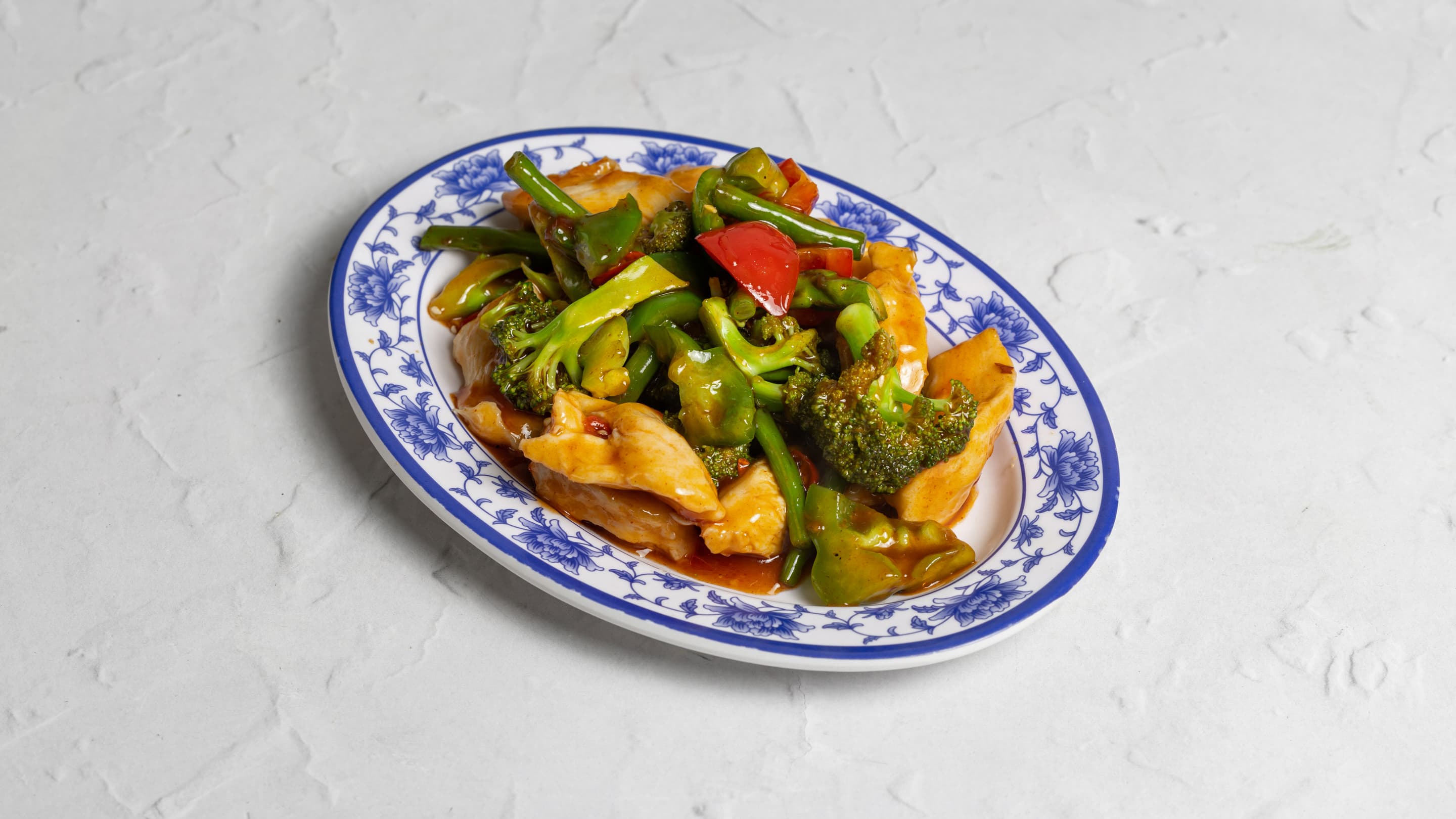 Szechuan style chicken at New Wok’s Cooking