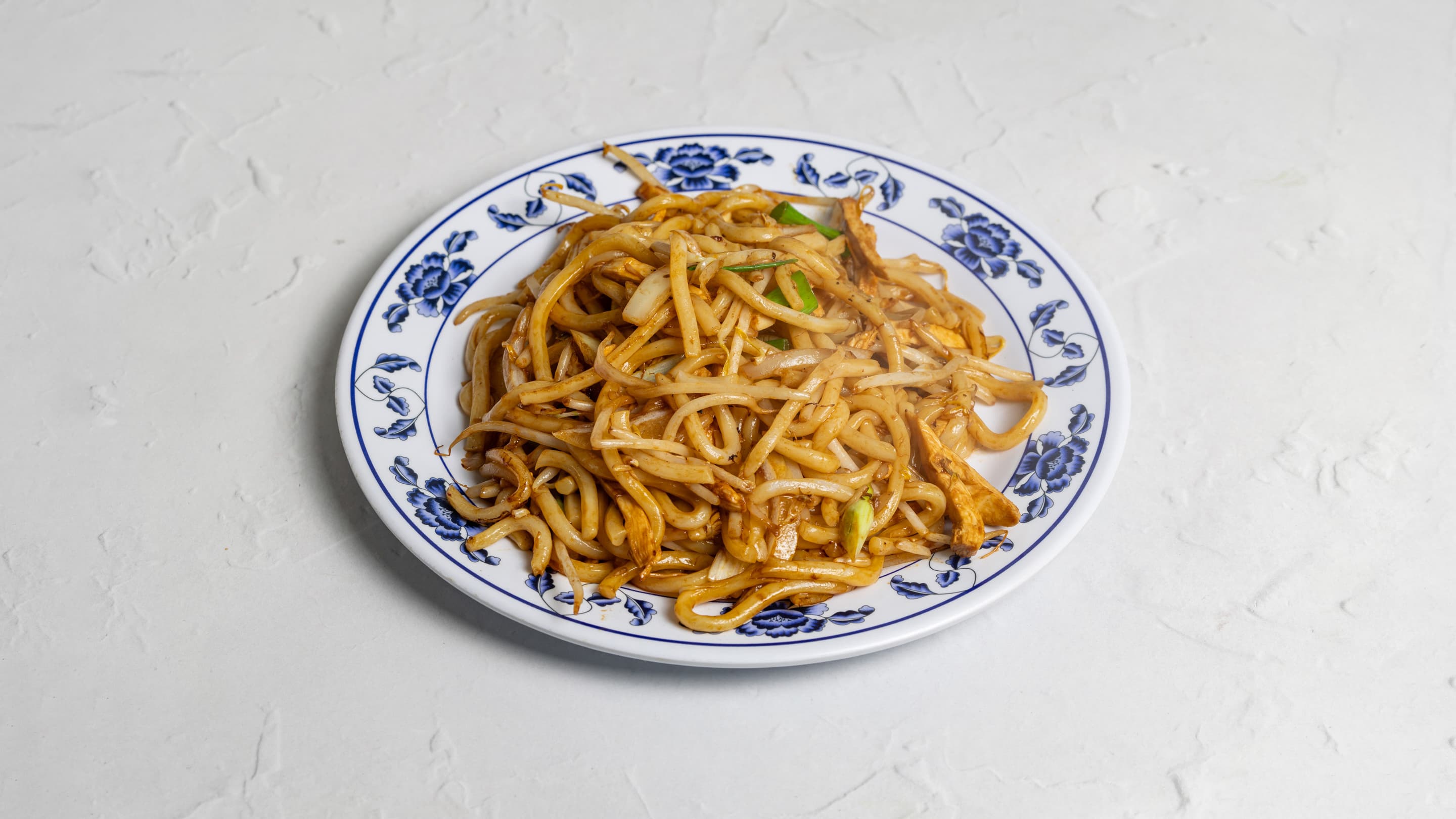 Udon chicken at New Wok’s Cooking